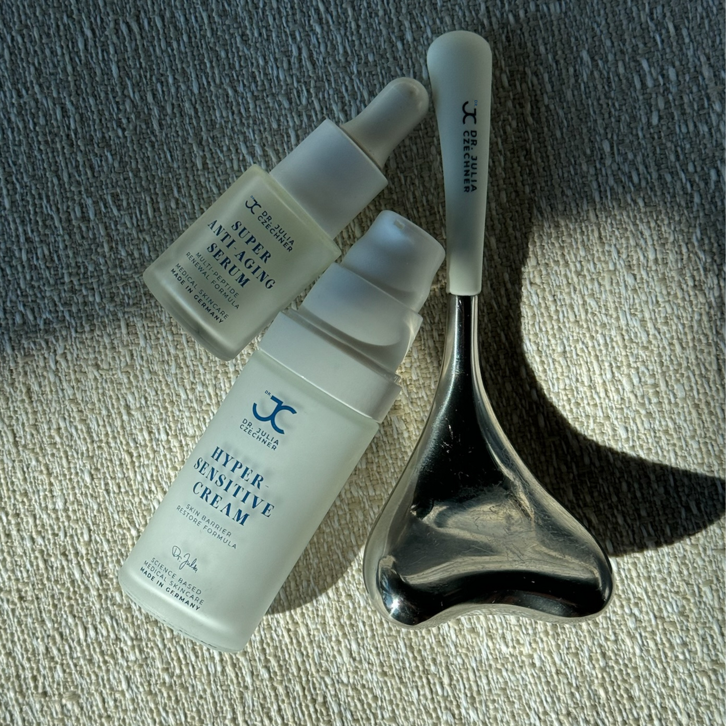 Cooling Globe mit Super Anti-Aging Serum und Hypersensitive Cream